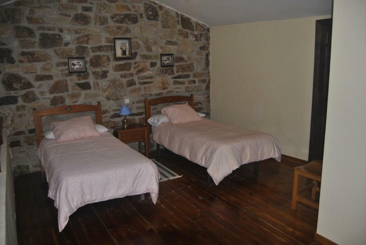 El Pozo Villa La Serna del Monte Buitenkant foto